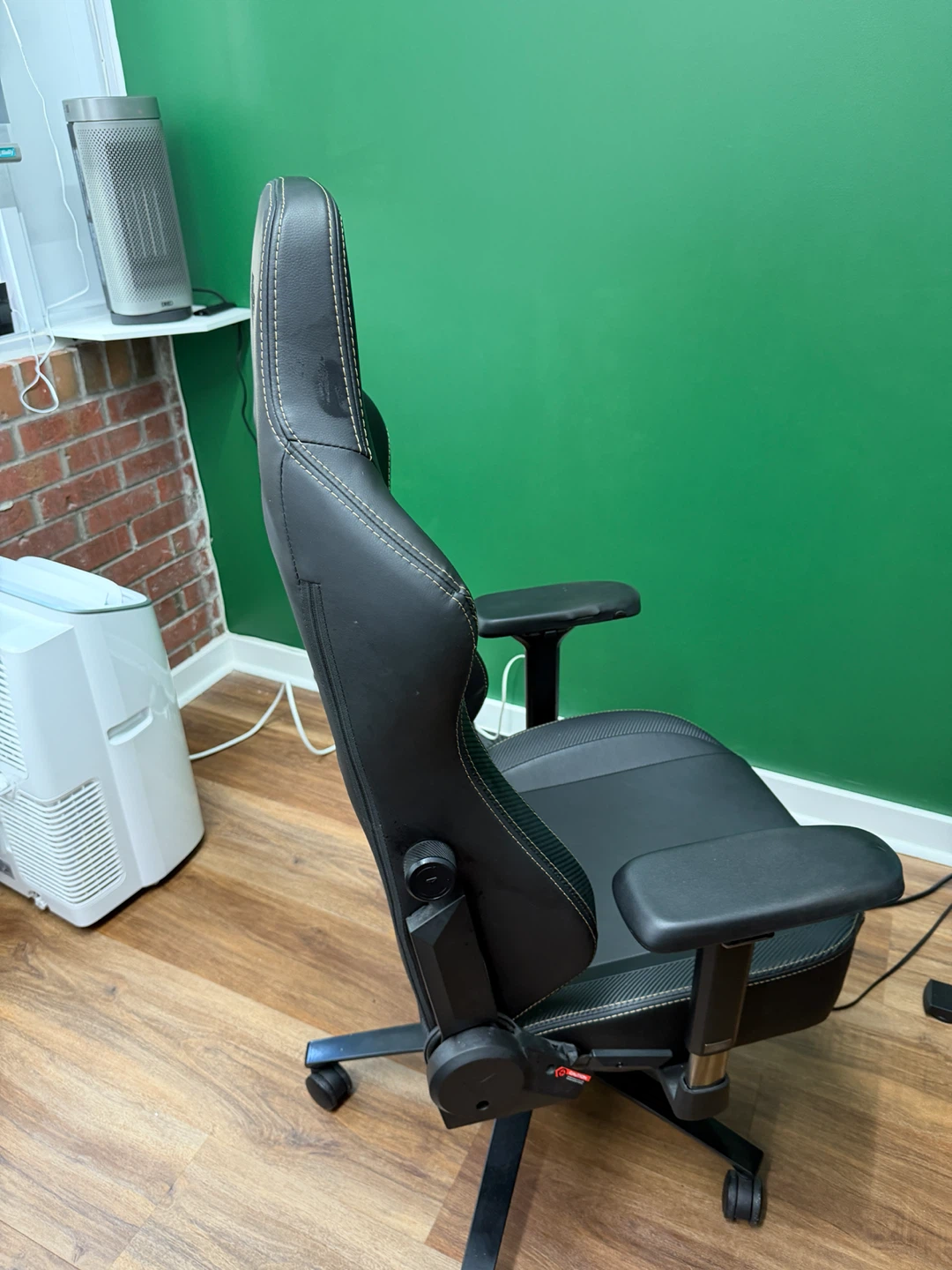 Secretlab Batman Gaming Chair - photo 4