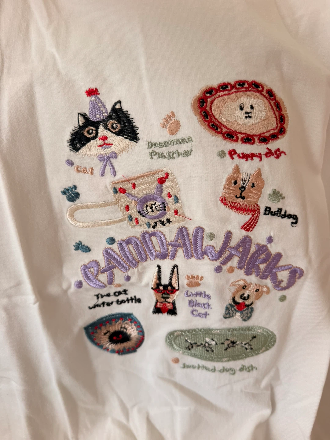 White T-Shirt with Embroidered Animals - photo 2