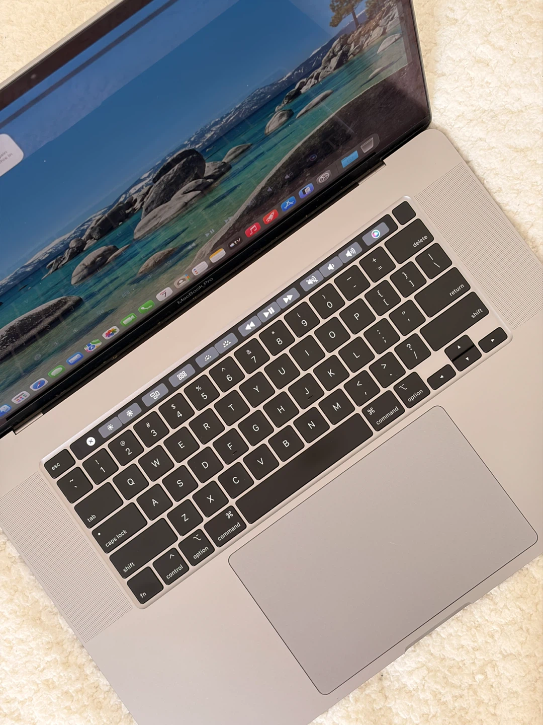 Apple MacBook Pro (Retina, 16-inch, 2019) — 500GB / i7 / 16GB - photo 3