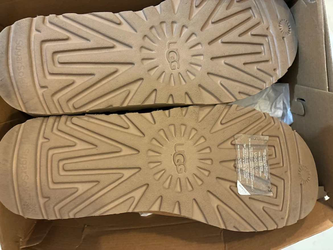 UGG Classic Ultra Mini Platform boots, women’s size 10 - photo 2