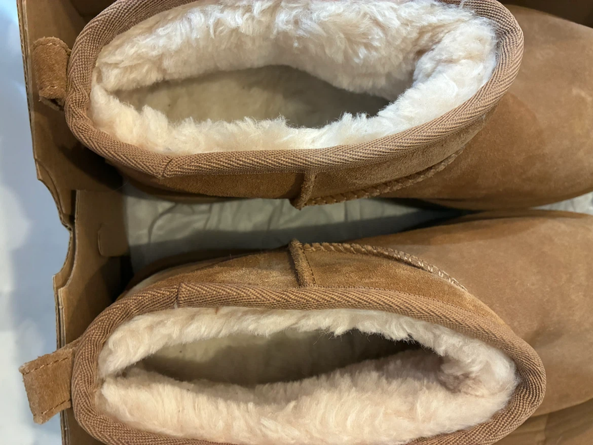 UGG Classic Ultra Mini Platform boots, women’s size 10 - photo 3