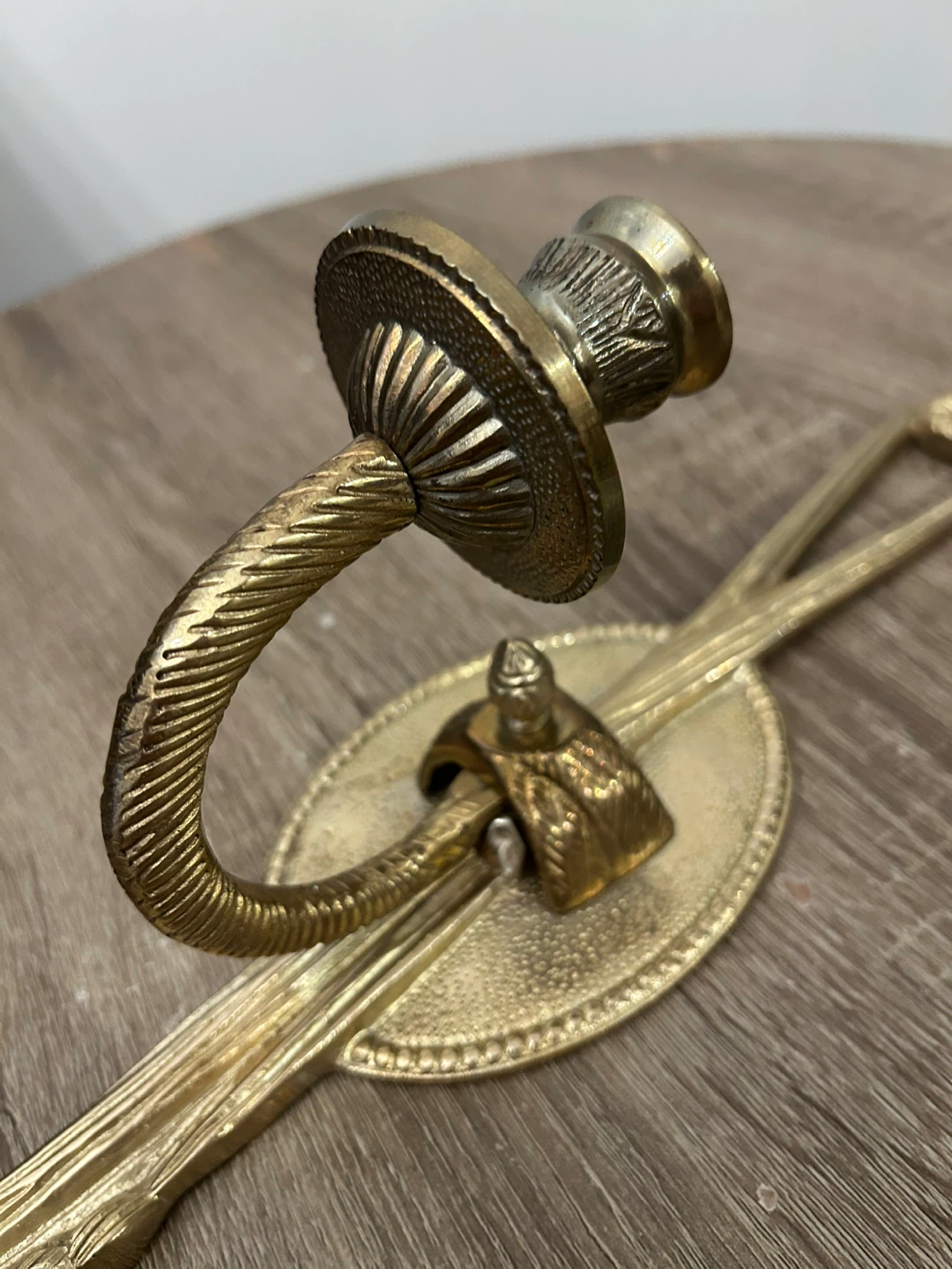 Vintage French Neoclassical Brass Wall Sconce - photo 2