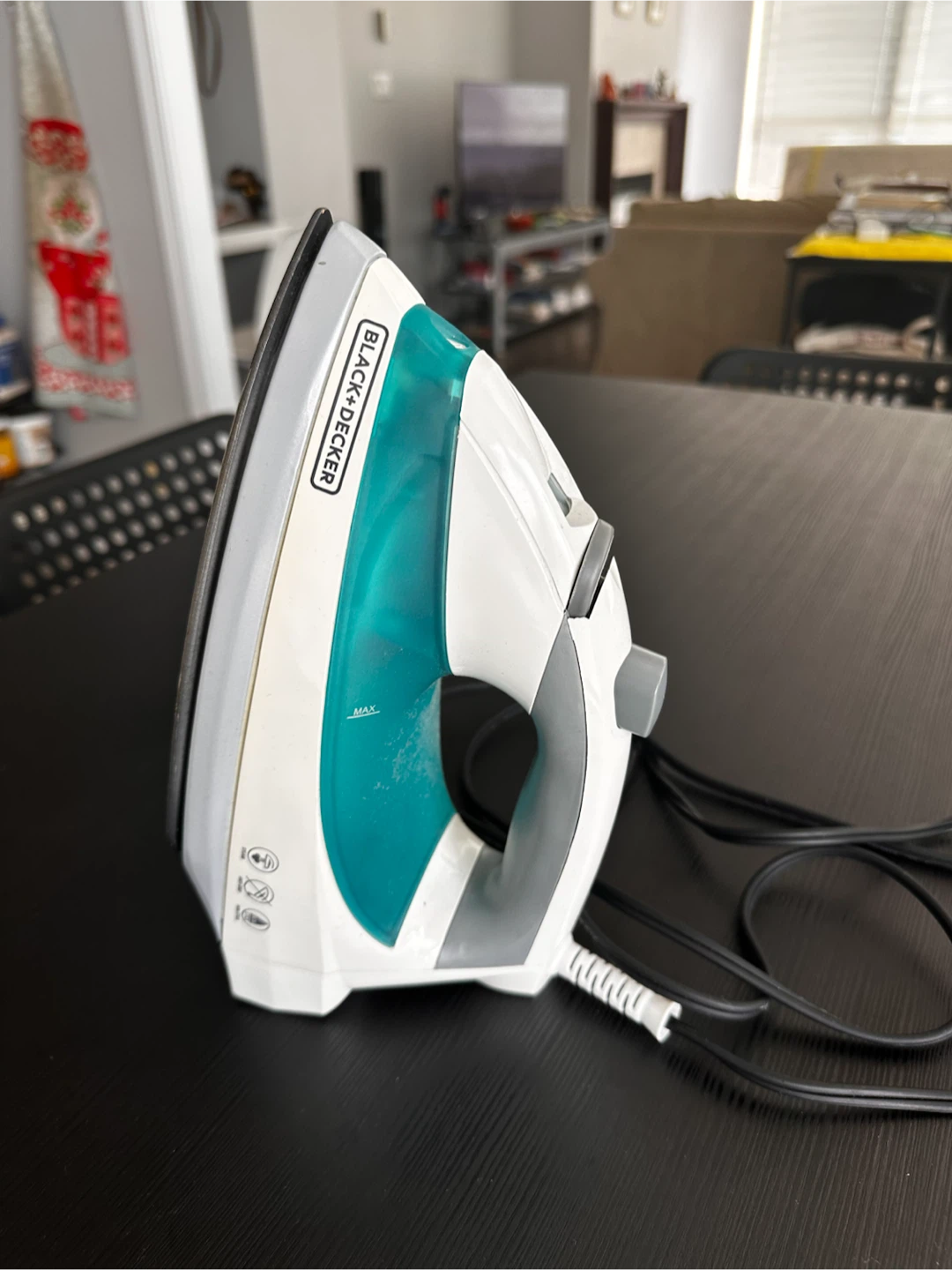 Black+Decker Steam Iron - photo 2