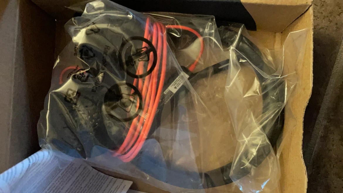 Poly Blackwire 3320 Headset