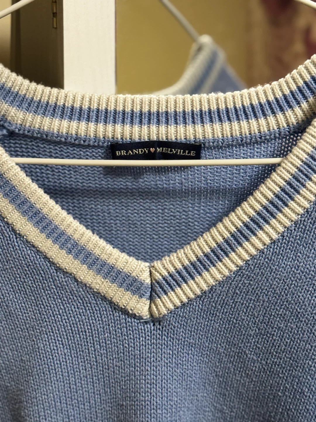 Brandy Melville Blue V-Neck Sweater - photo 2