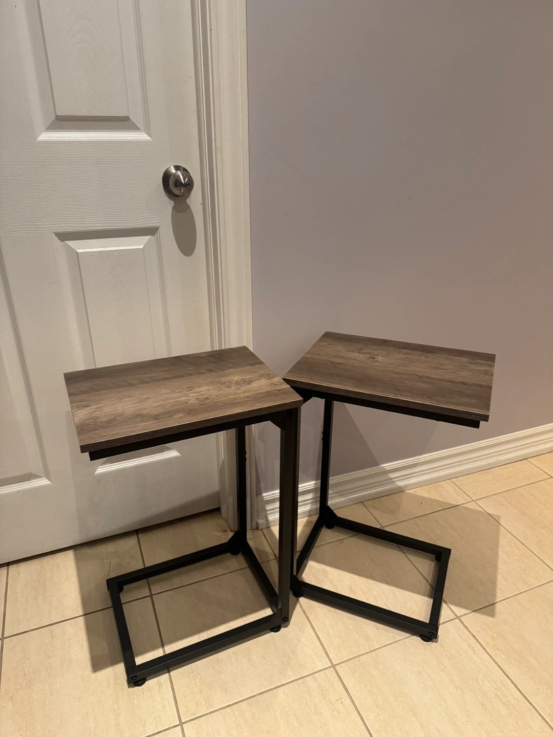 Set of 2 C-Shaped Side Tables - photo 2