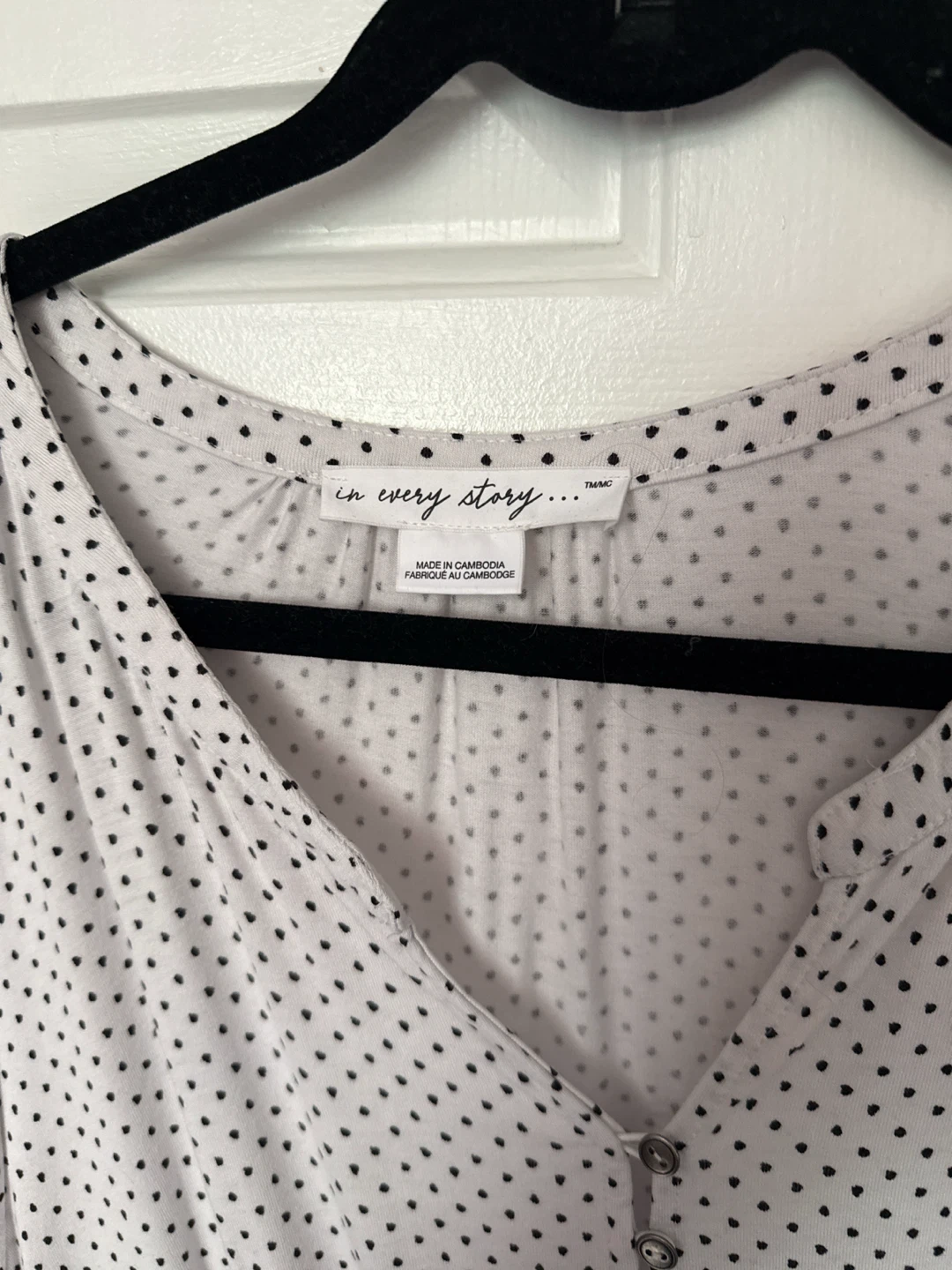 Fine Polka dot V-neck shirt/ Size 3X - photo 2