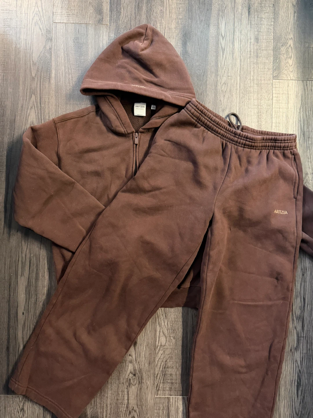 ARITZIA Sweatfleece Hoodie and Sweatpants Set