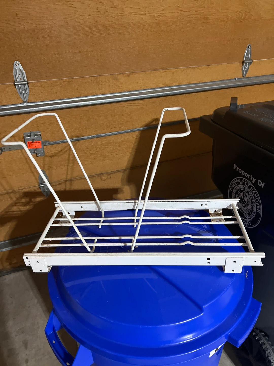 White Metal Wire Rack Shelf