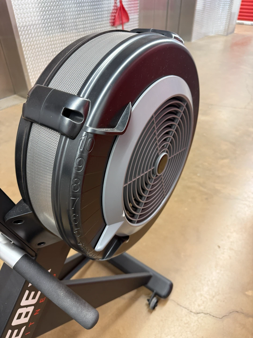 Xebex Fitness Rower - Excellent condition - photo 3