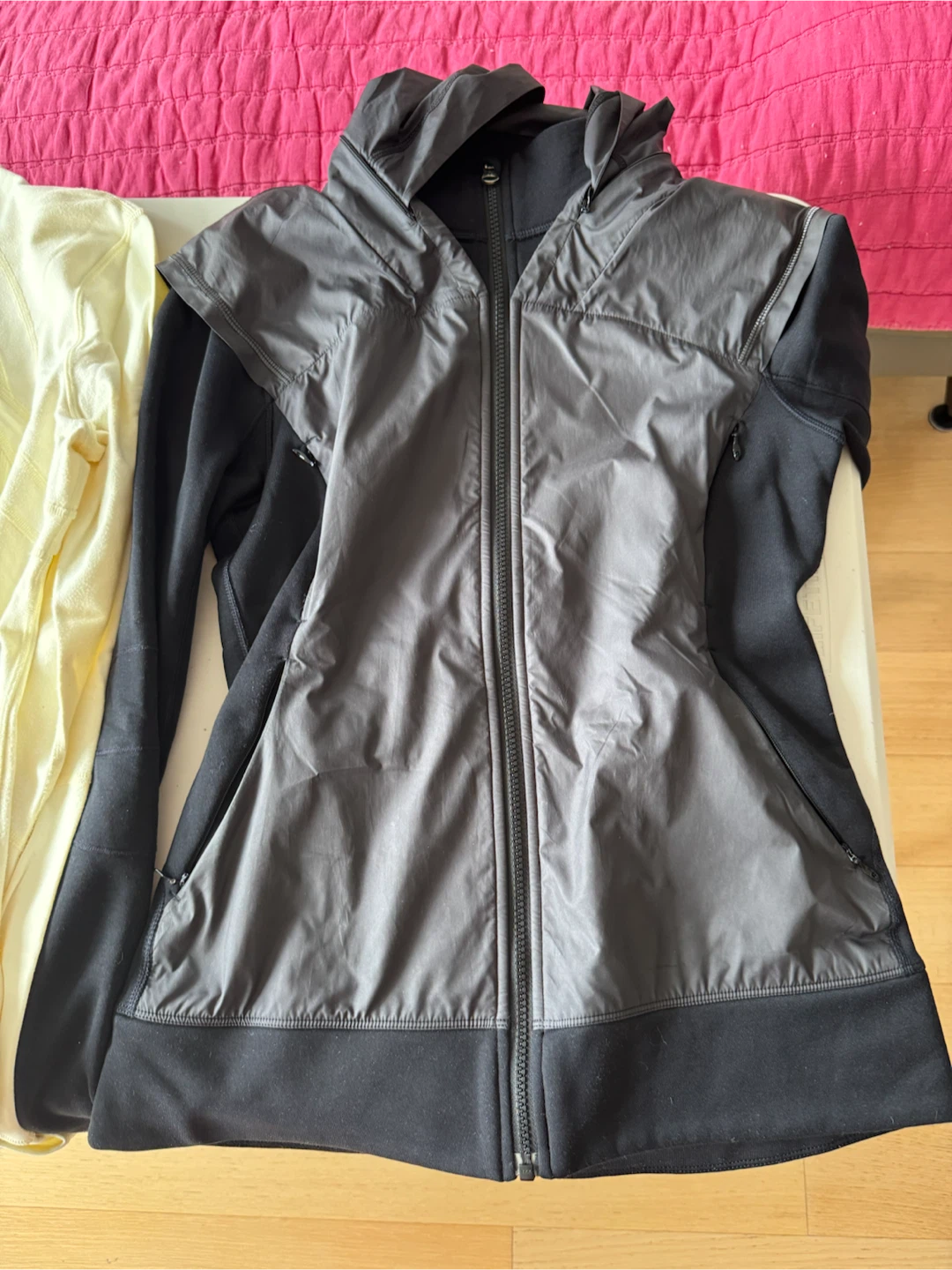 3 LULUlemon jackets for $50!!! - photo 5