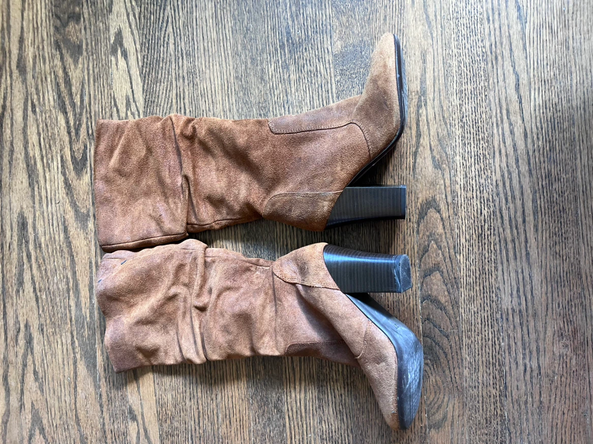 Brown Suede Heeled Boots - photo 2