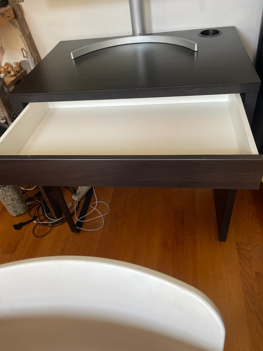 Computer monitor + desk (sold together)