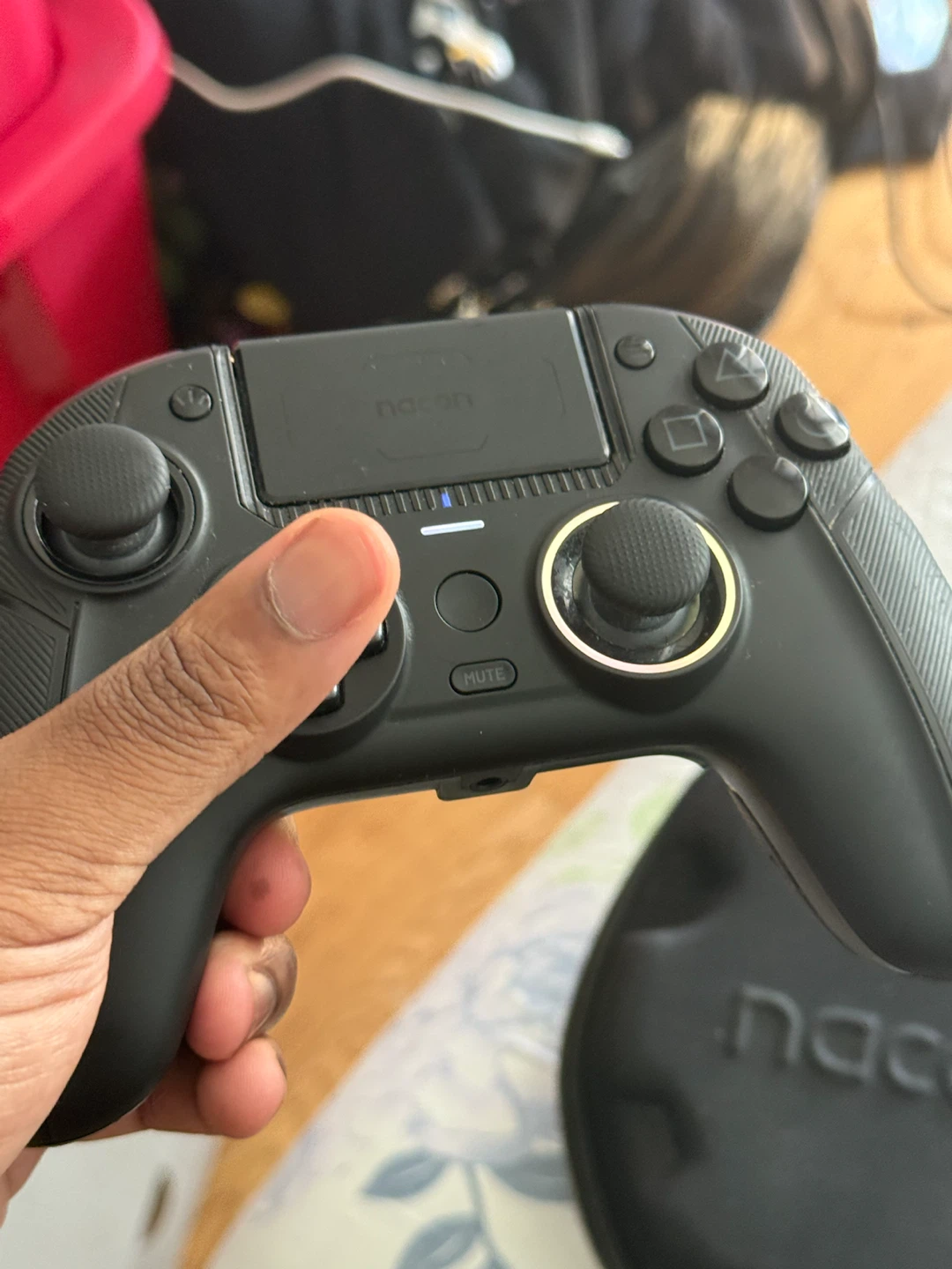 Ps5 1tb card and pro controller - photo 2