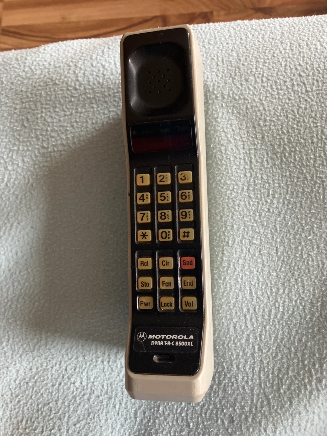 Motorola DynaTAC 8500XL Mobile Phone - photo 3