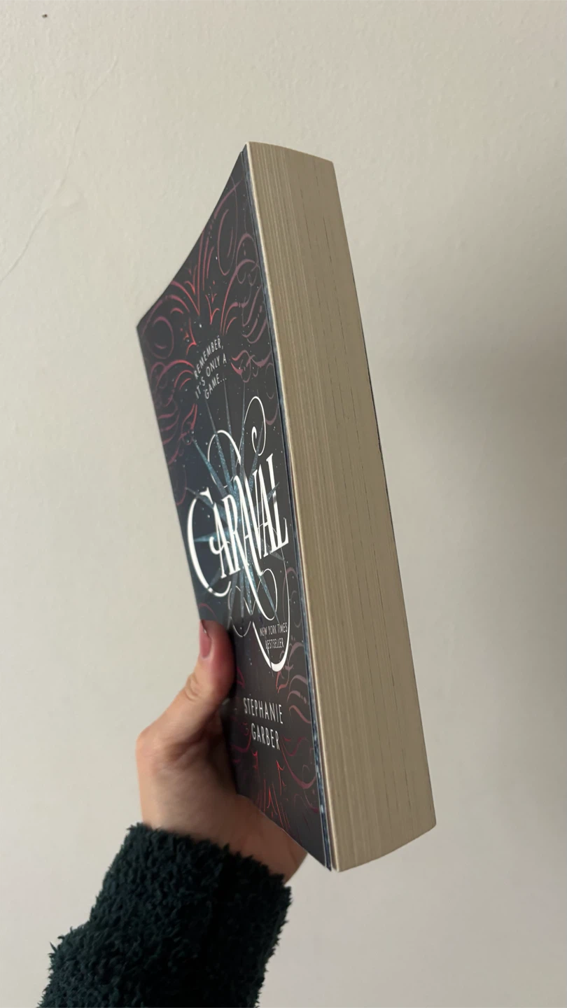 Caraval book Stephanie Garber - photo 2