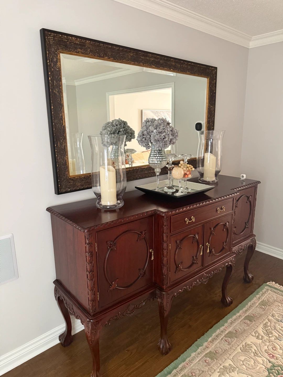 Sideboard