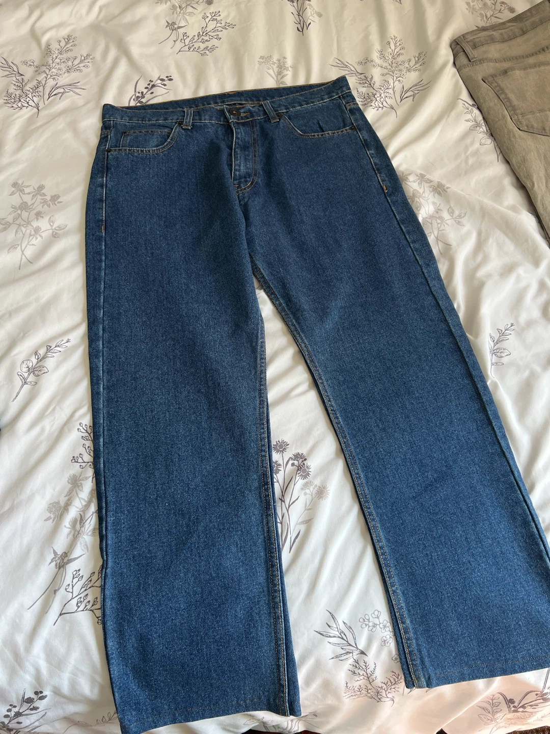 Men’s Blue Jeans – Size 32x30 – Slightly Shortened