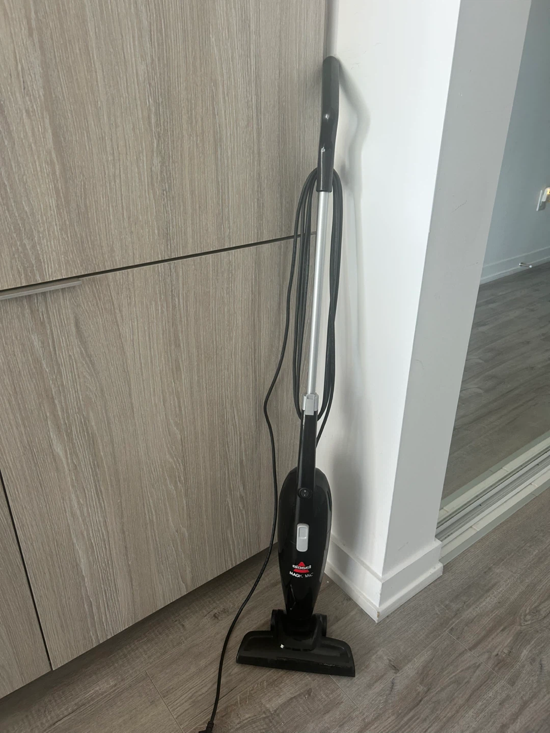 Lightweight stick Vacuum - photo 2