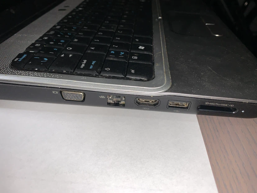 HP Laptop with Intel Pentium - photo 3