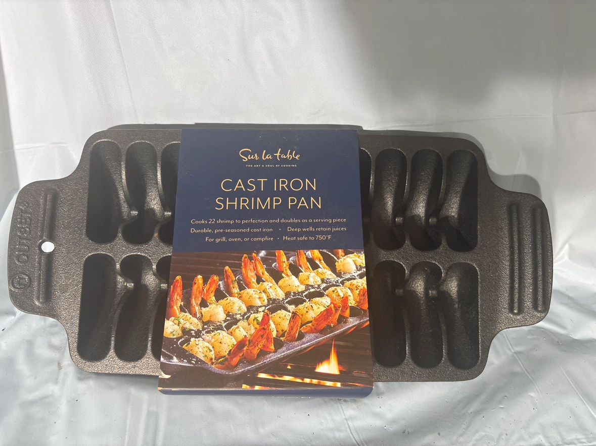 Sur la table Cast Iron Shrimp Pan