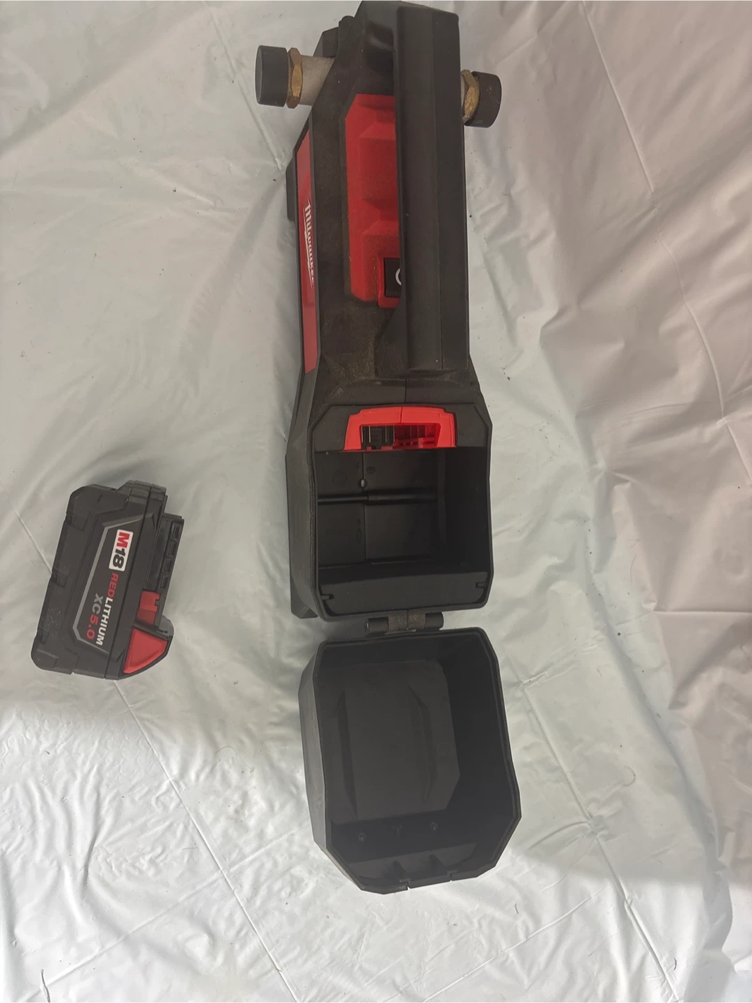Milwaukee M18 REDLITHIUM XC5.0 Cordless Transfer Pump - photo 4