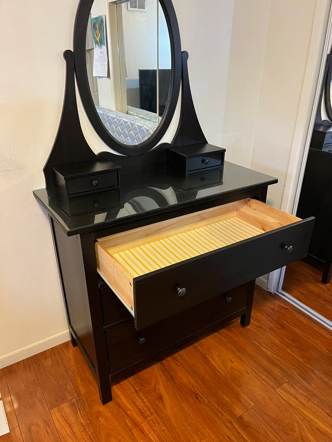 IKEA HEMNES dresser with mirror - photo 2