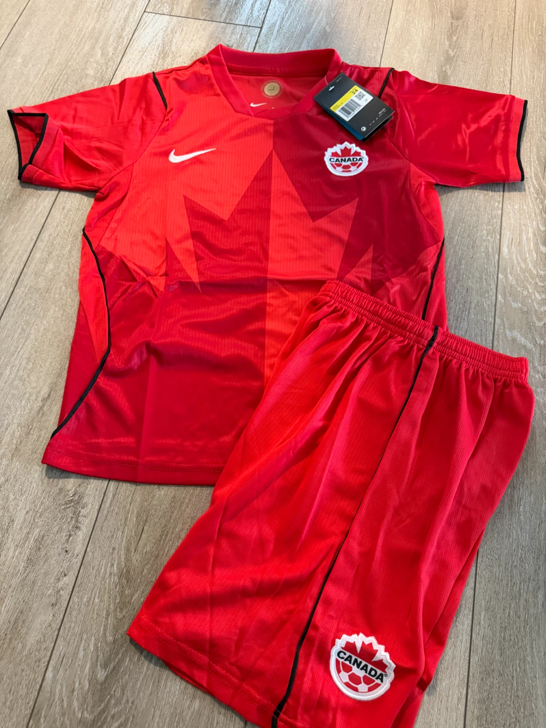 Canada kids soccer kits (multiple sizes available)
