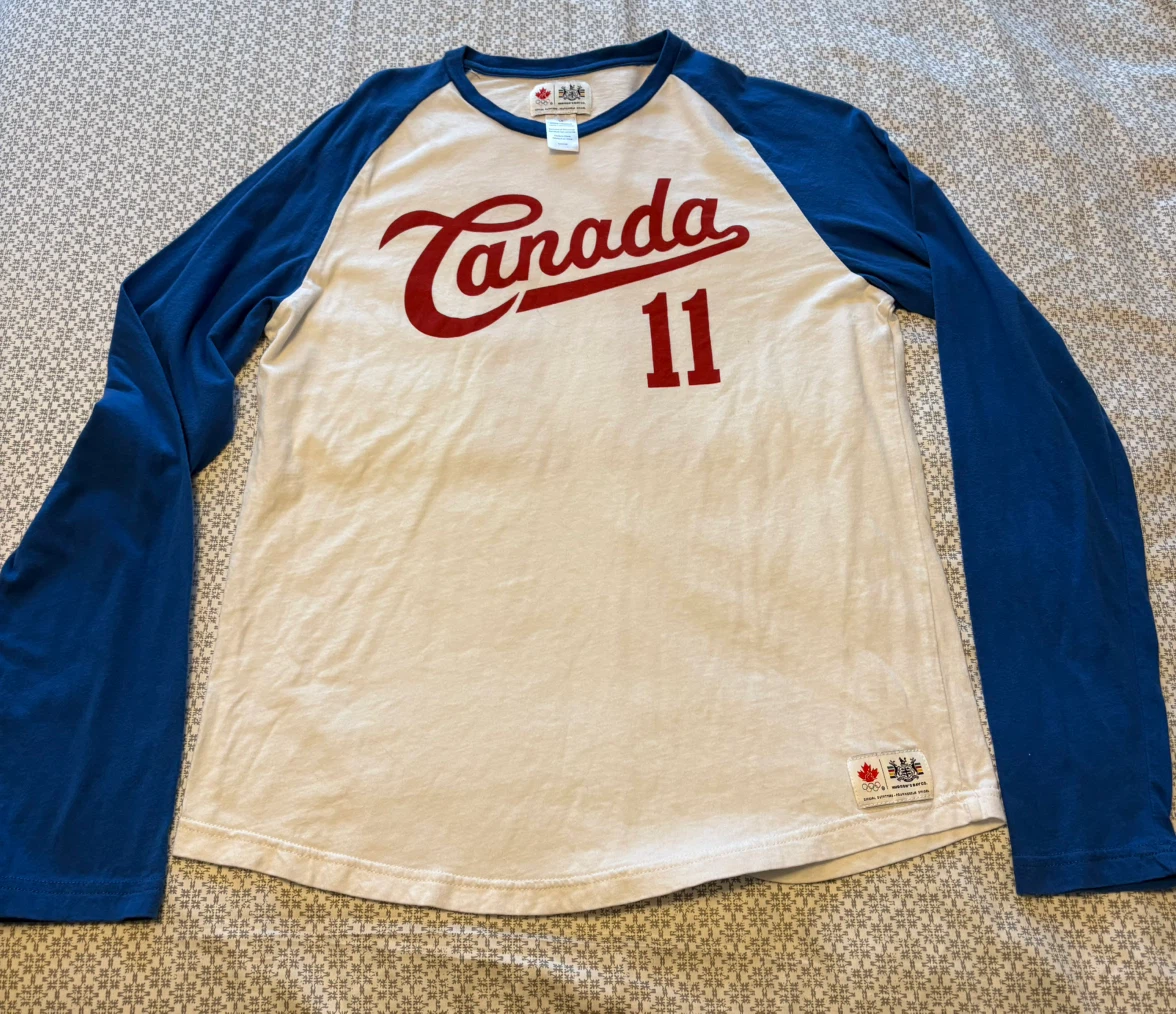 ✨✨Hudson's Bay Canada Olympic Jersey