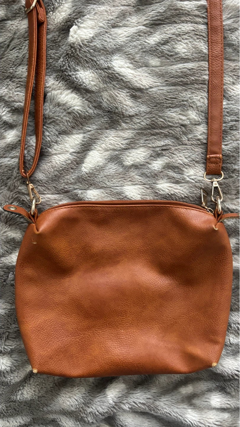 Brown cross body handbag purse