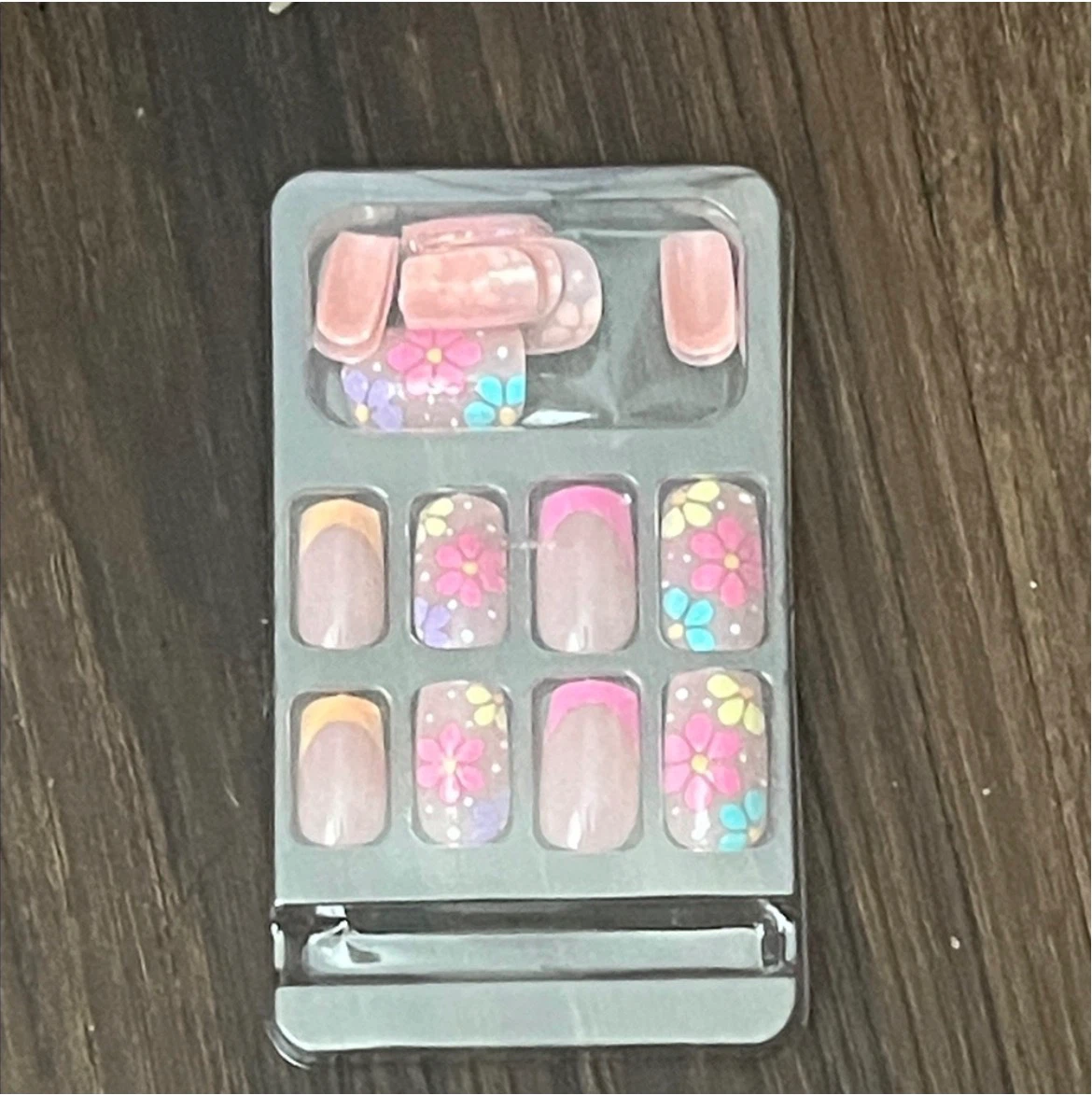 French Tip Press On Nails - 24 Pieces