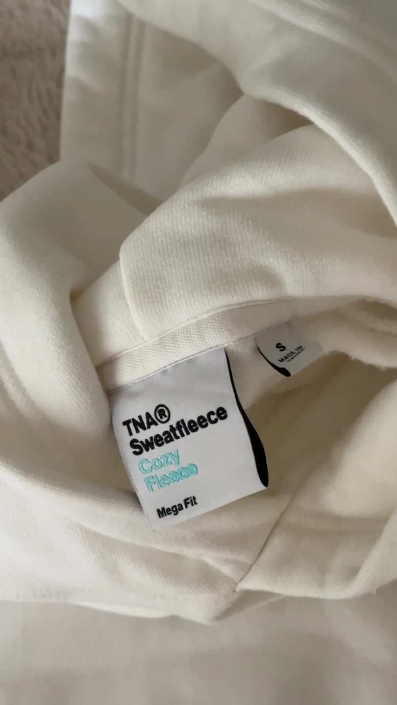 Aritzia SweatFleece White Sweater - photo 3