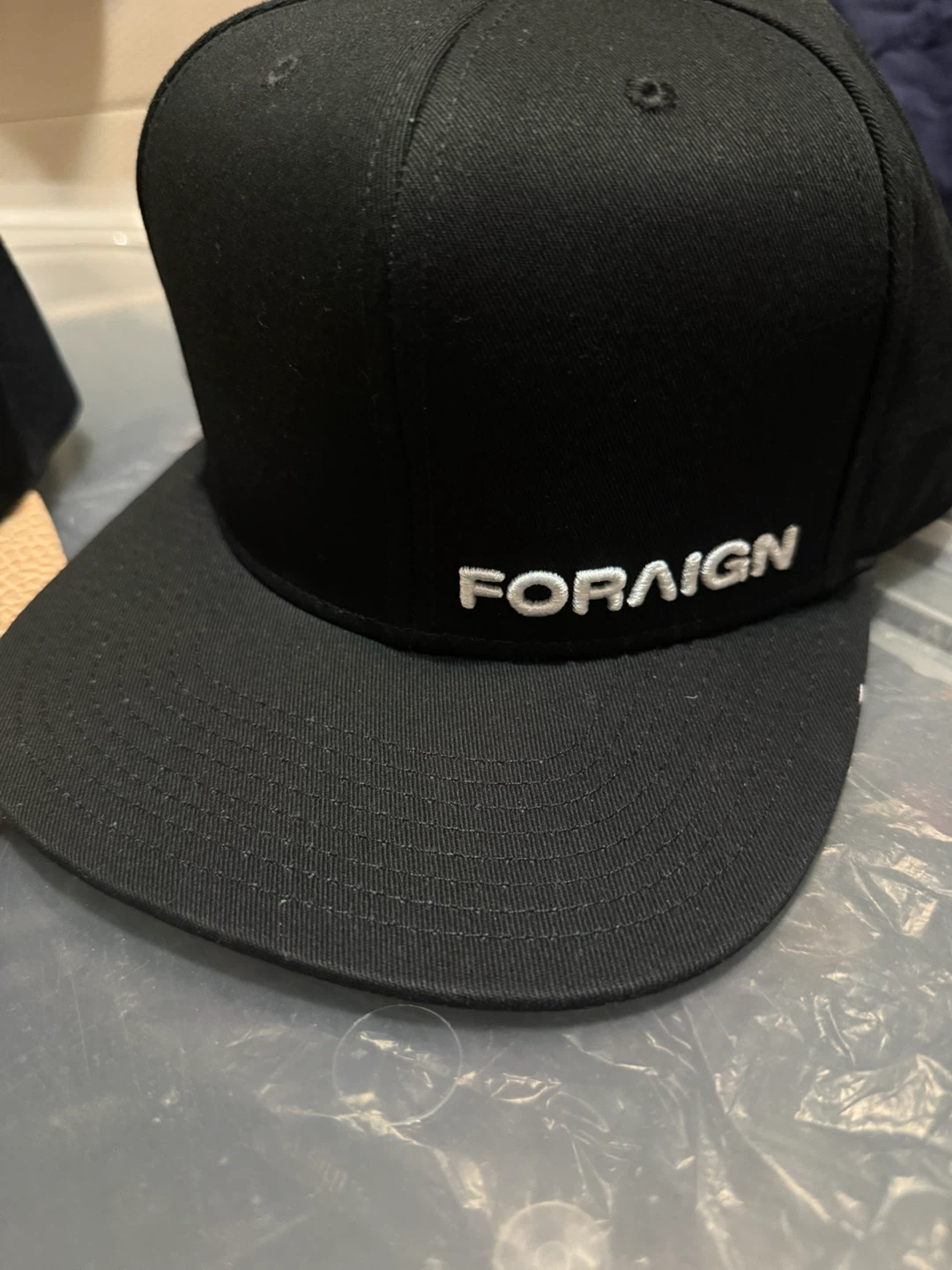 2 Snapback Hats - FOREIGN Brand - photo 3