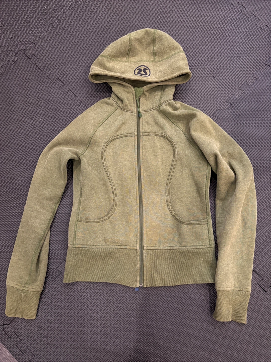 Lululemon Scuba Hoodie Green Size 6