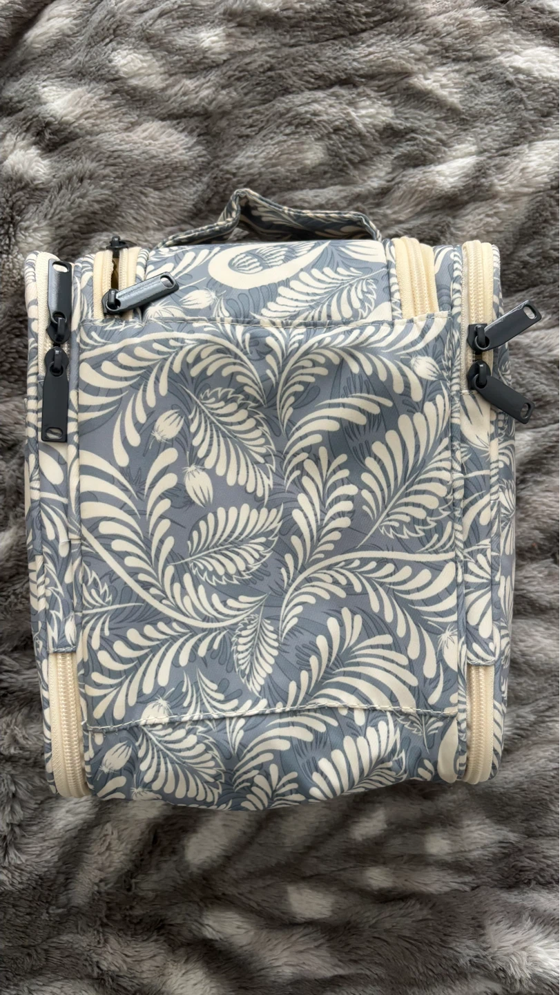 Travel shower hanging toiletry bag - photo 3
