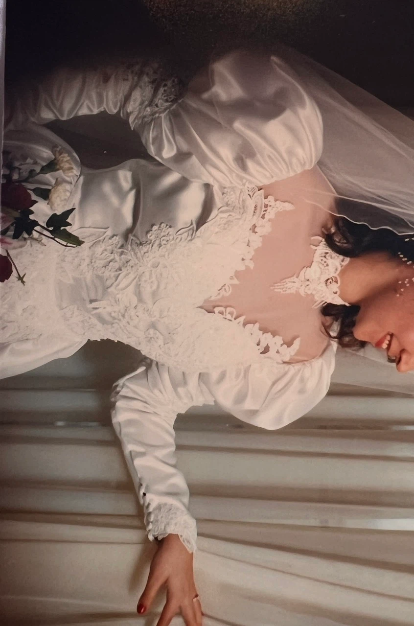 Vintage White Lace Wedding Dress - photo 2