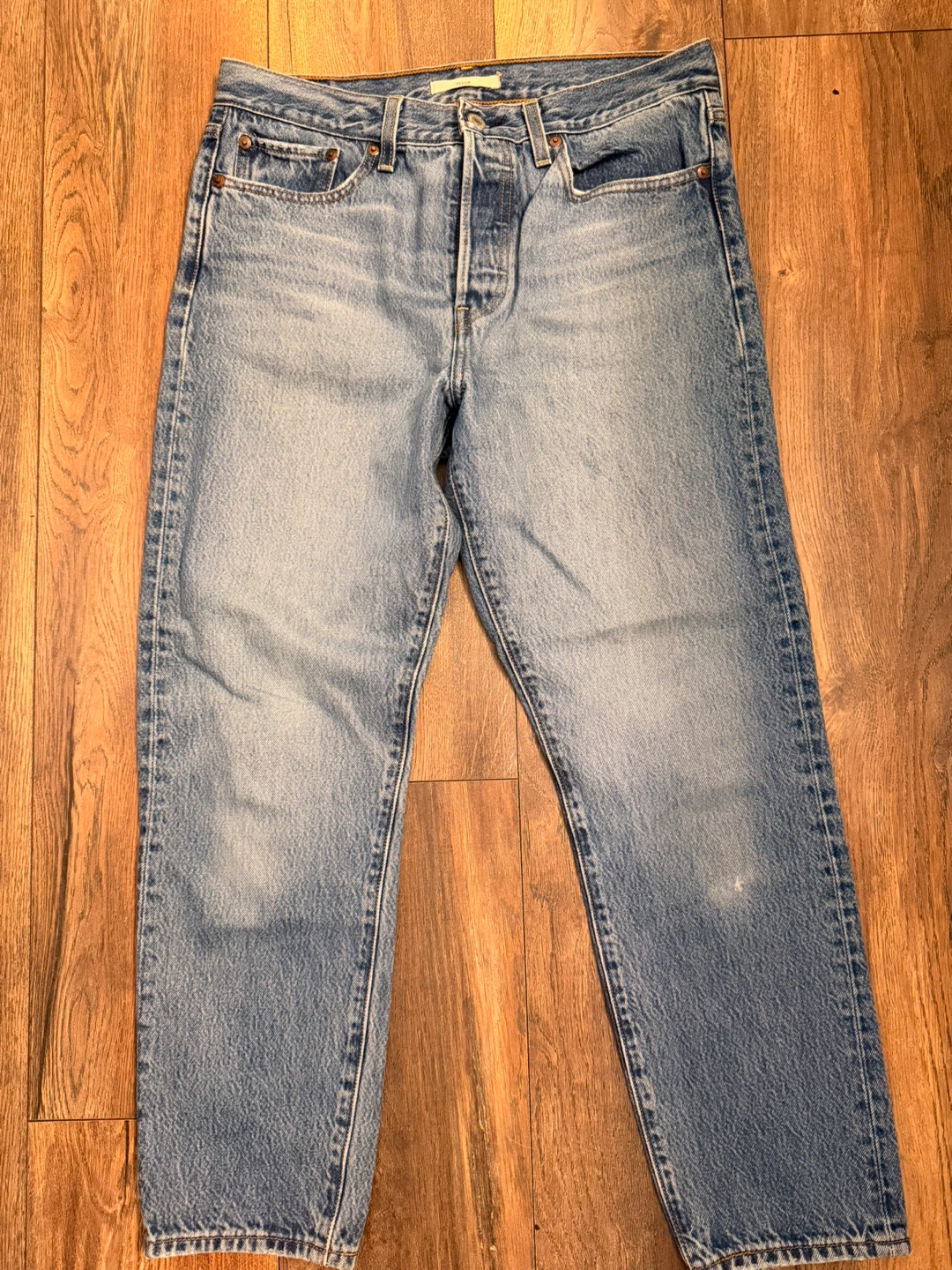 Levis women’s jeans