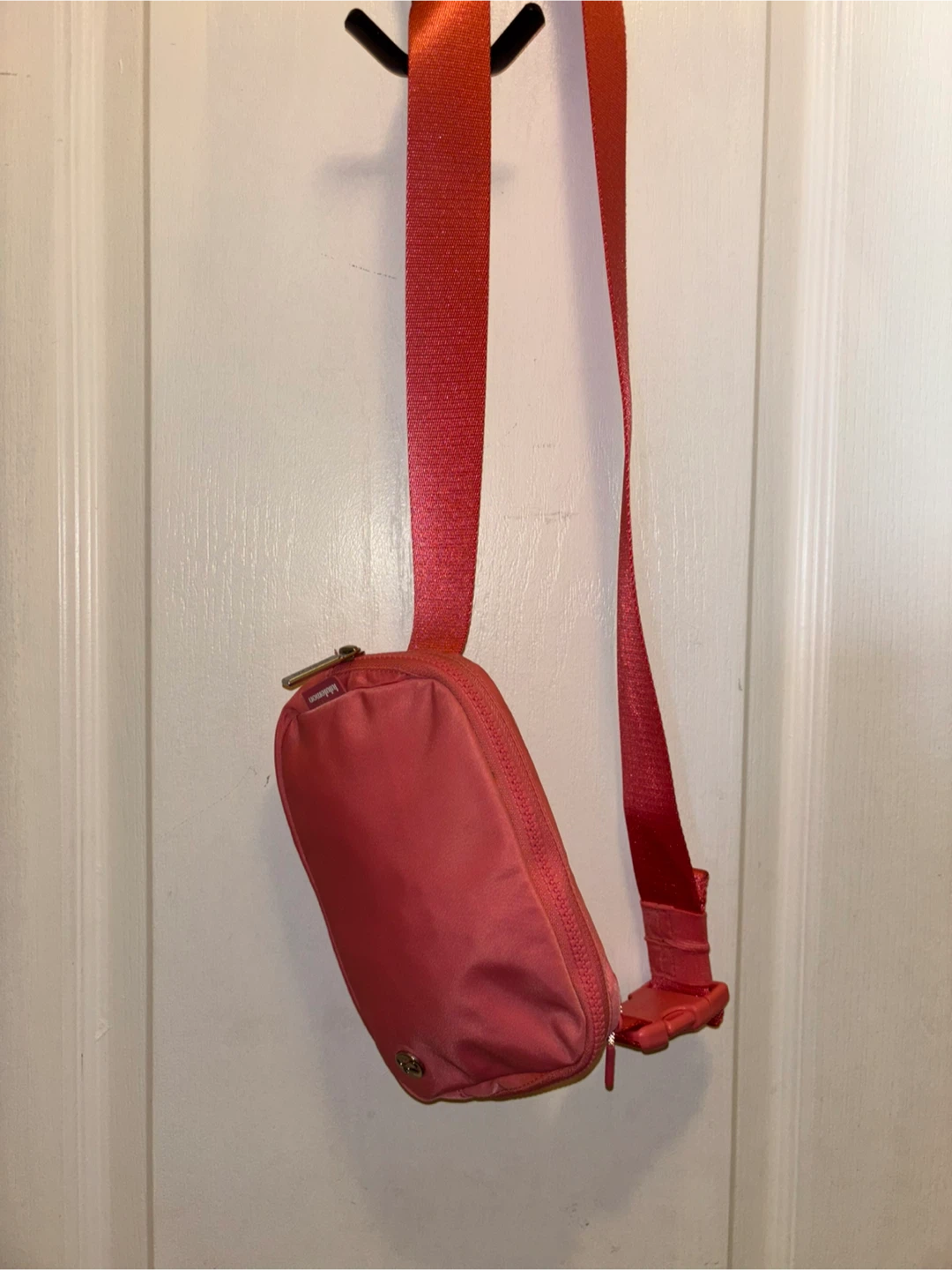 Lululemon Everywhere Belt Bag - Salmon Pink - photo 4