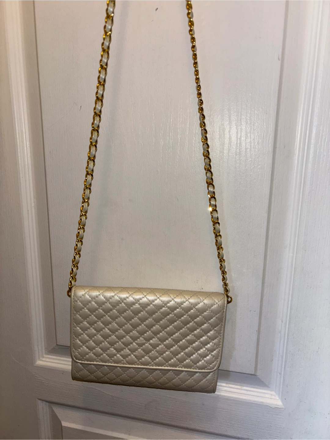 Quilted Clutch leather with Gold Chain Strap - photo 3