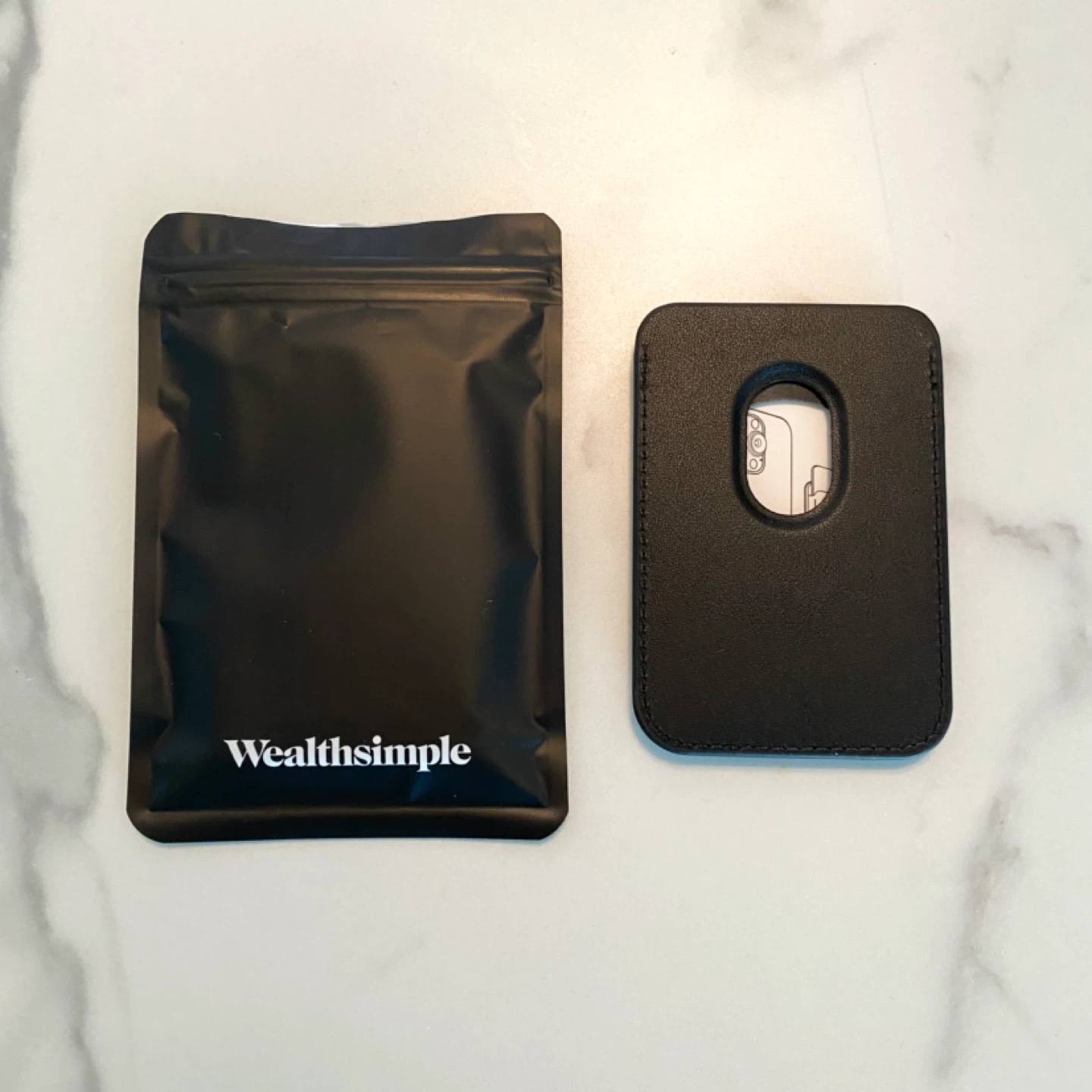 Magnetic Phone Wallet - photo 2