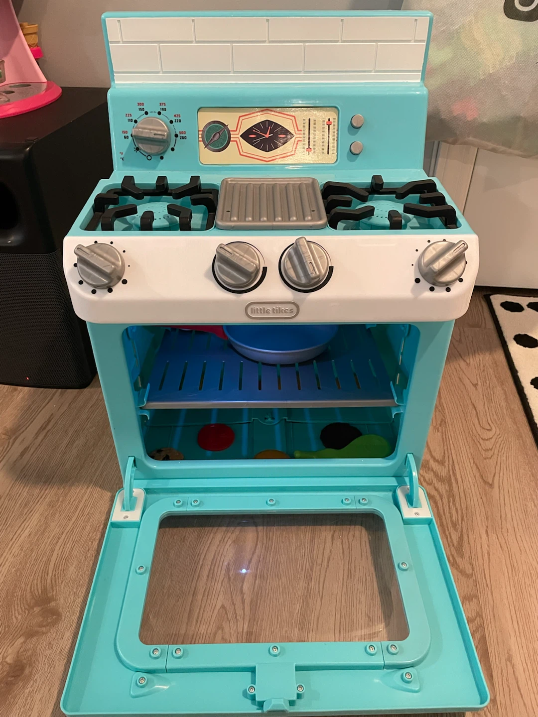 Little Tikes Play Kitchen Stove