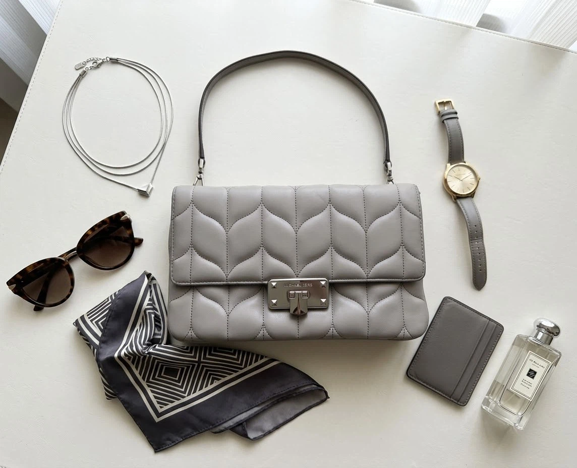 Michael Kors Quilted Shoulder Bag - Gray(Best offer)