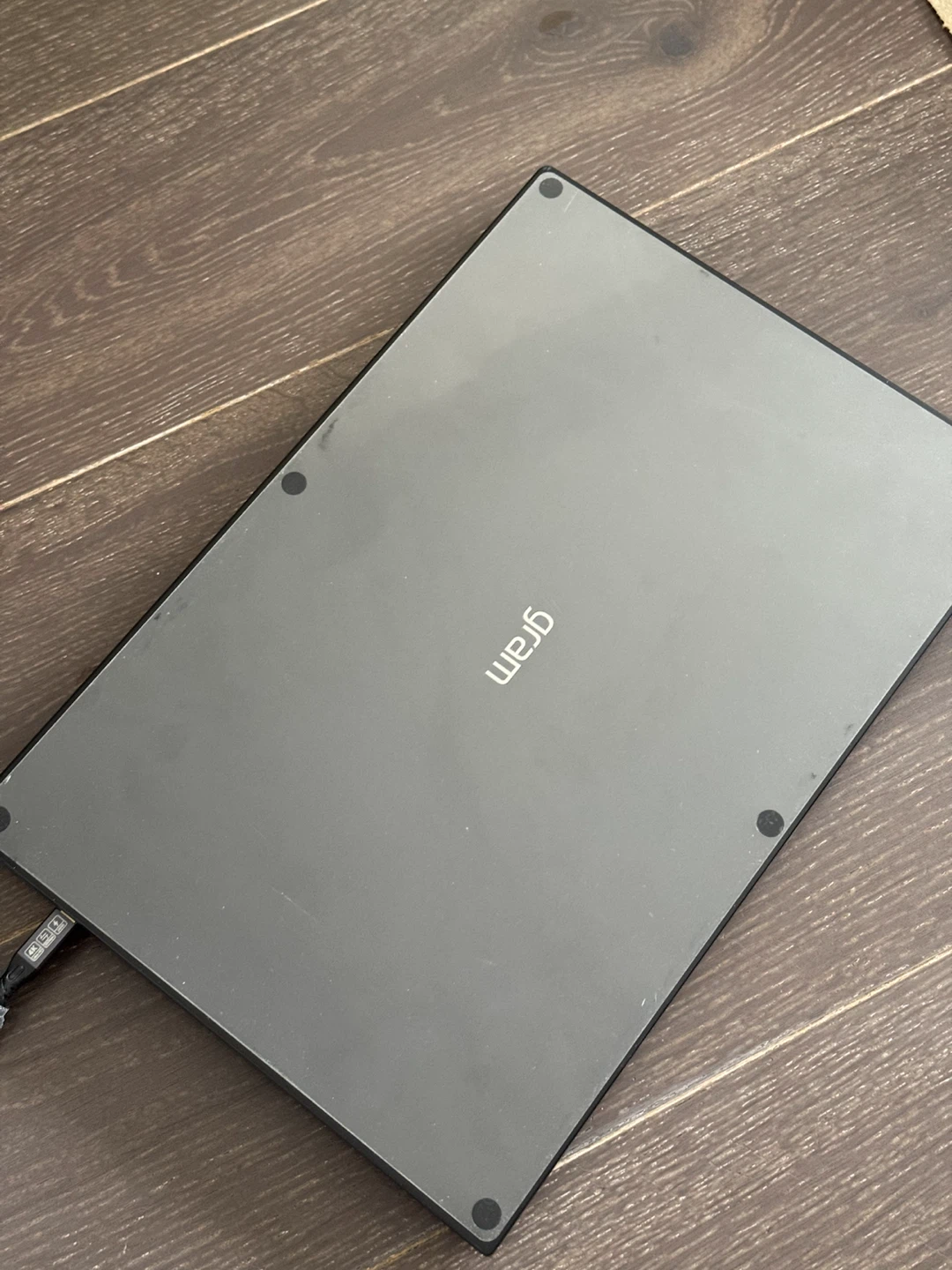 LG gram 16” Laptop – Core Ultra 7, 16GB RAM, 1TB SSD - photo 3