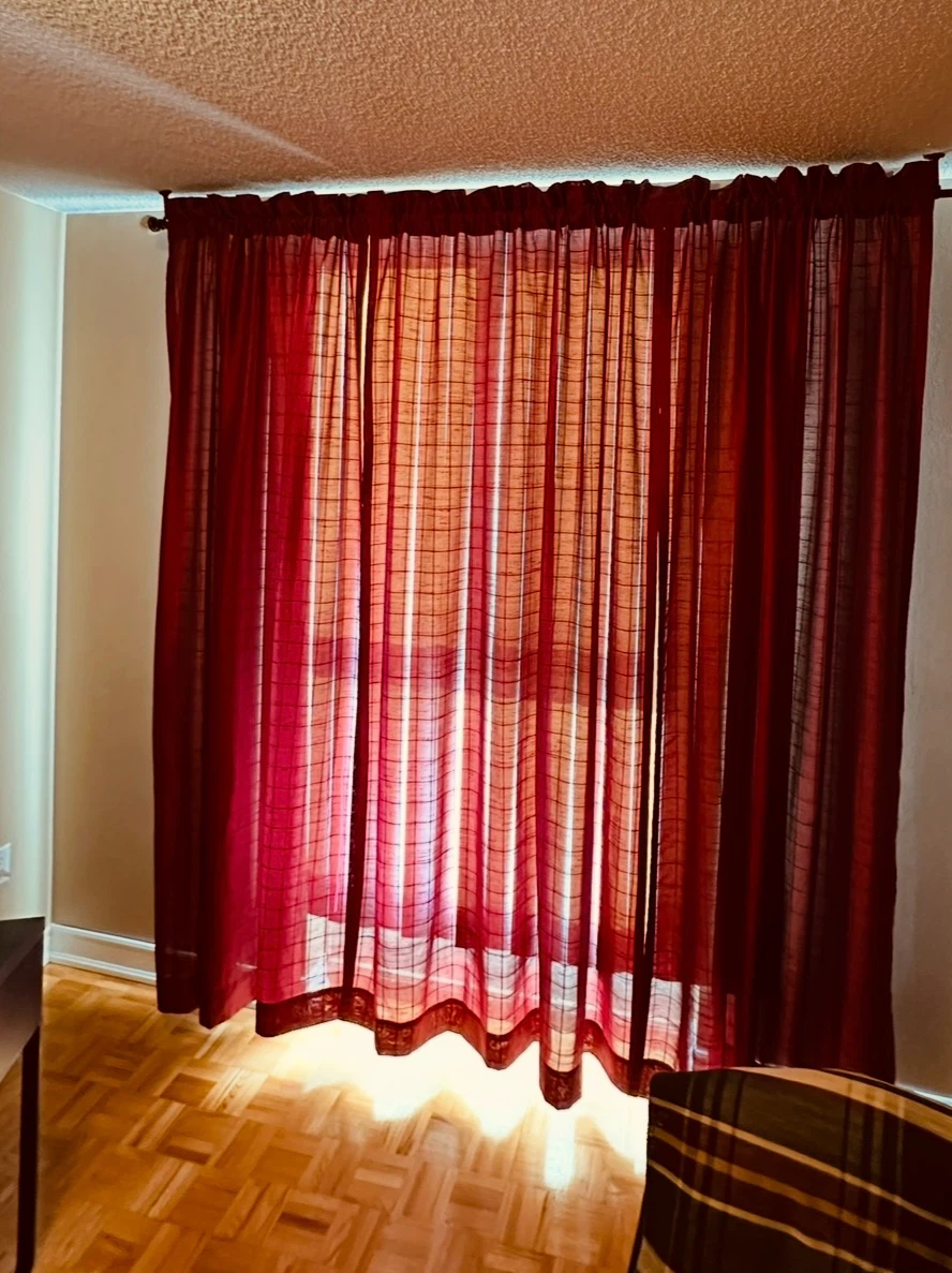 Three beautiful curtains - photo 2