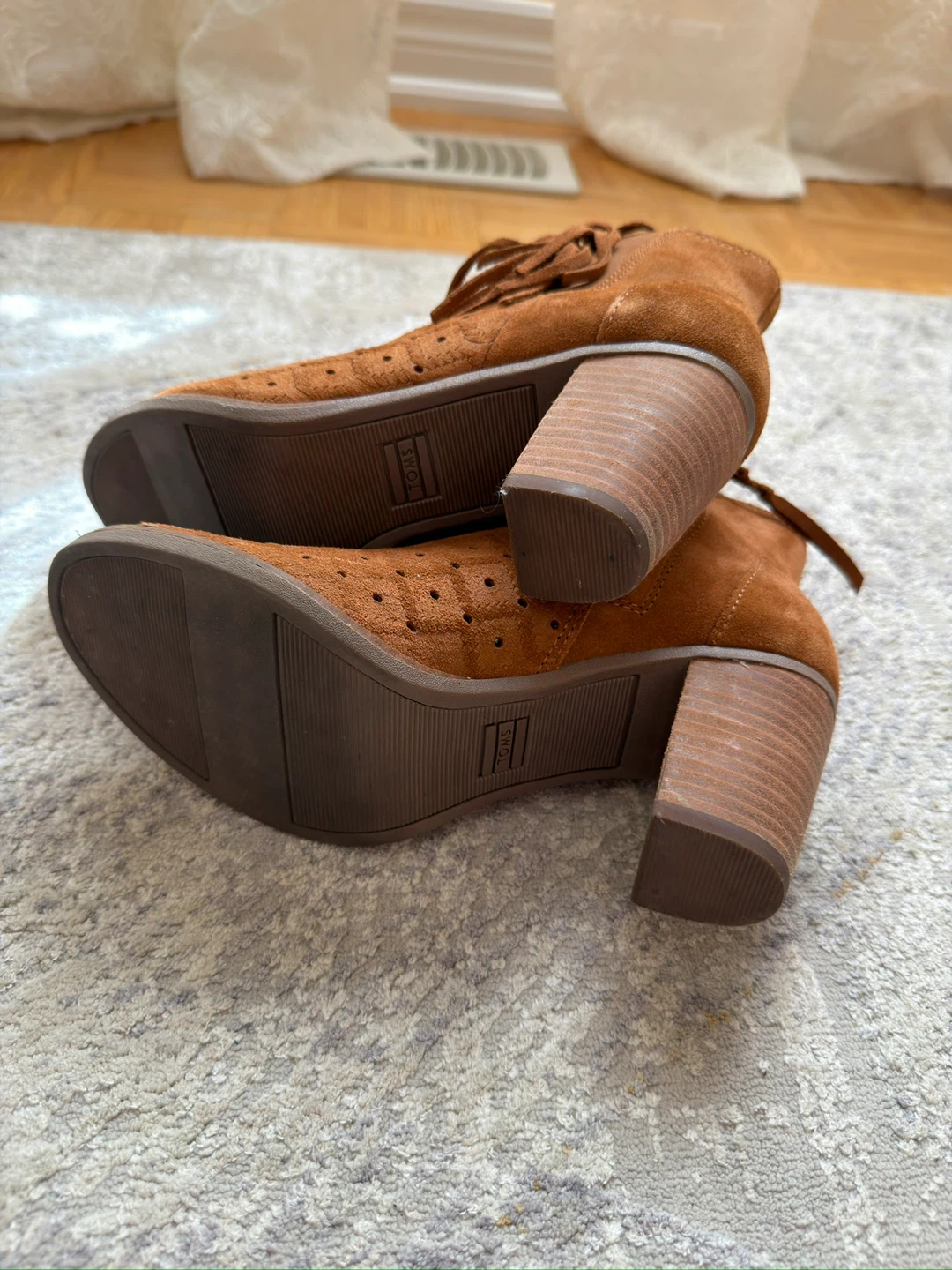 TOMS Suede Ankle Boots - photo 3