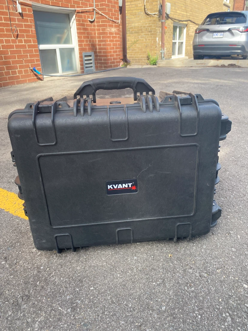 Kvant Hard Shell Rolling Case