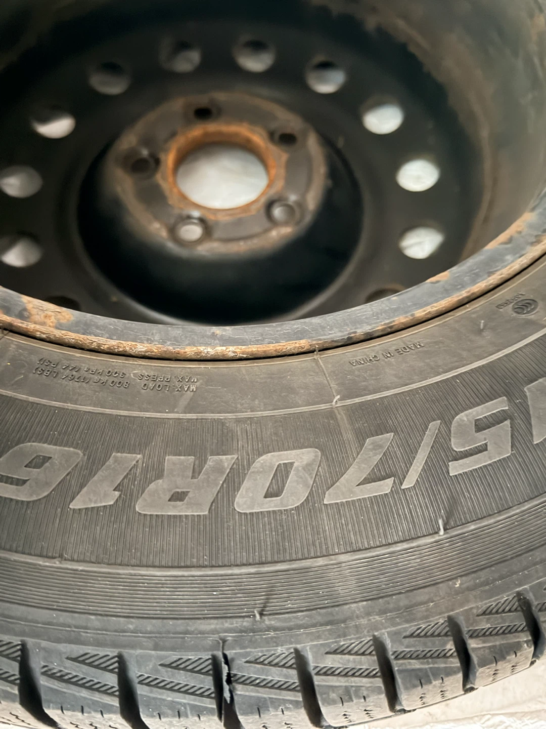 4 winter tyres 215/70R16 Tire winter tyre - photo 3