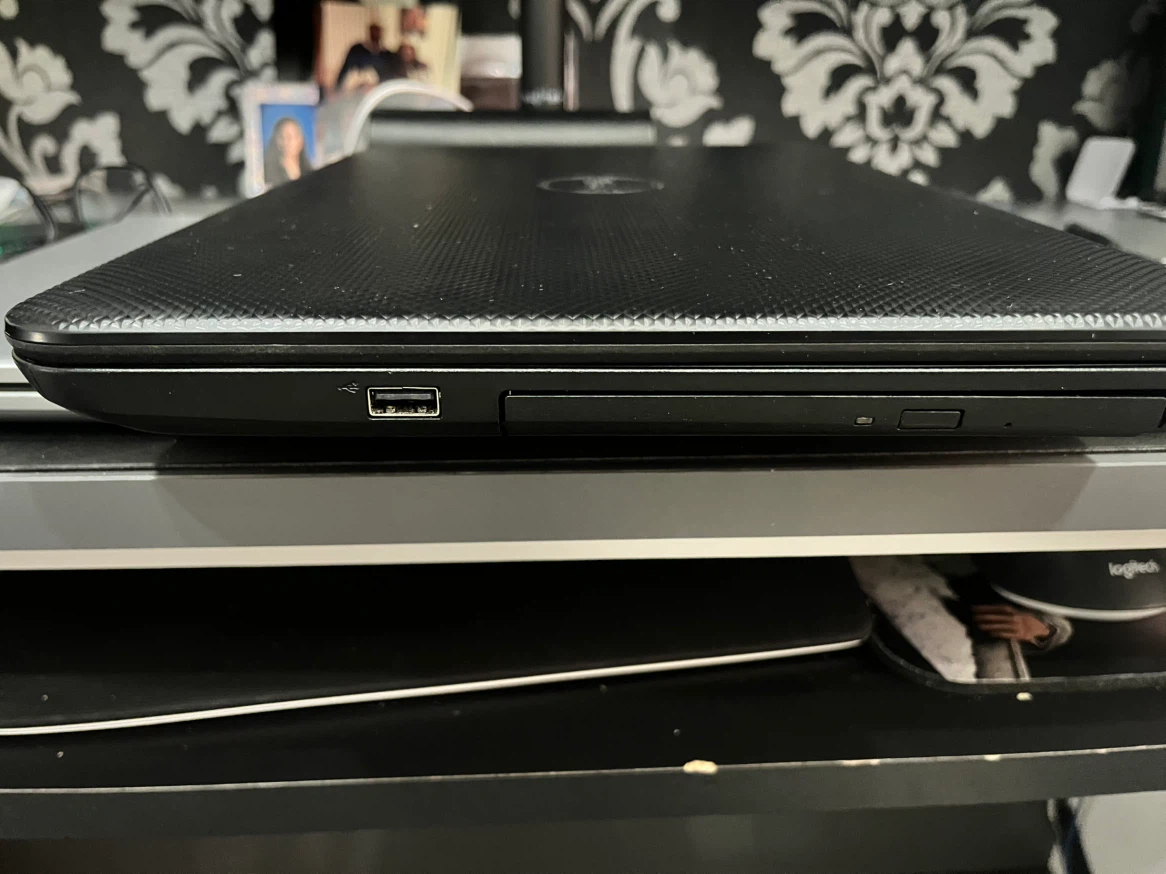Dell Laptop Inspirion 3537 - photo 4