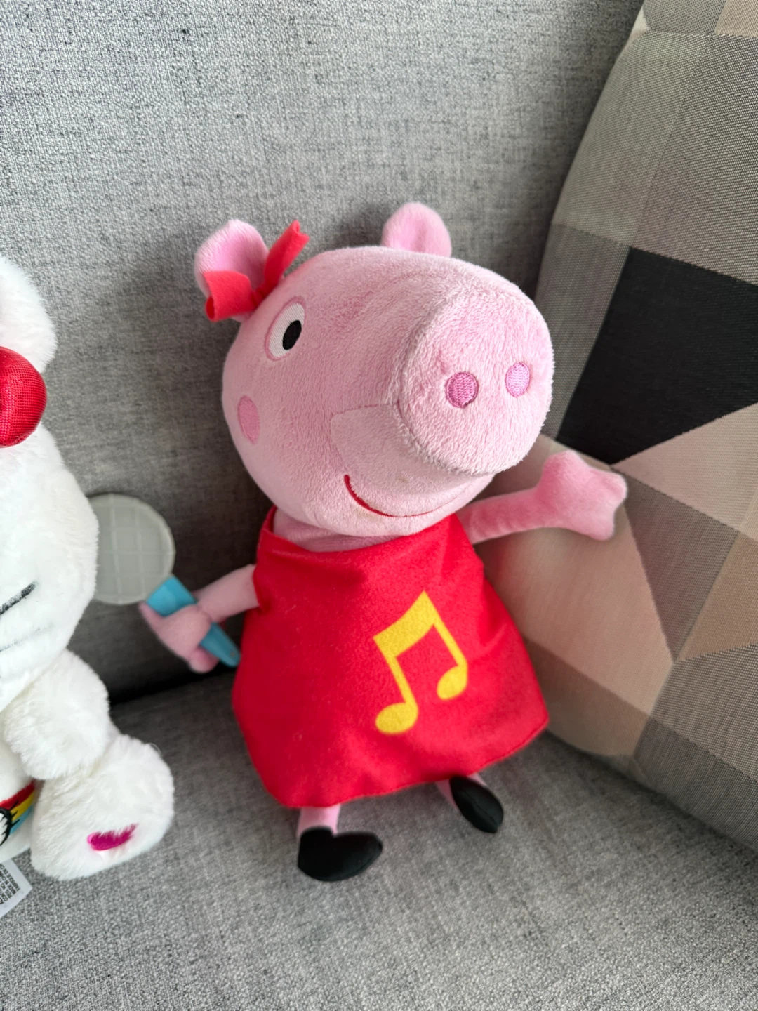 Kids toys like new, very clean home! Pets/ smoke free - photo 2