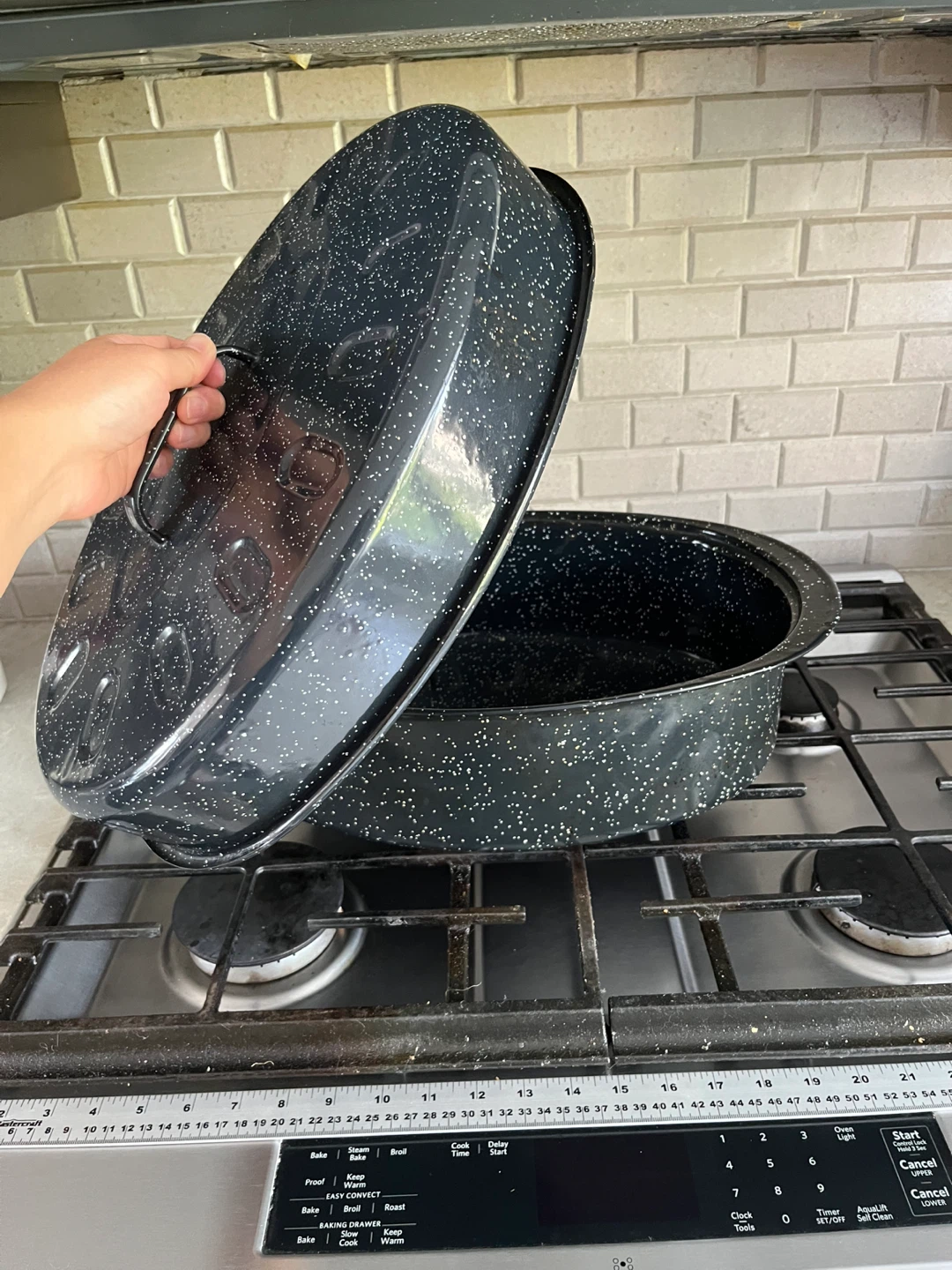 Granite Ware 18-Inch Oval Roaster - photo 2